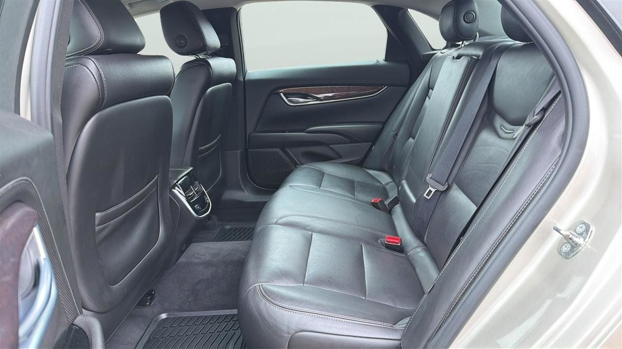 Used 2015 Cadillac XTS Luxury AWD/4WD image 17