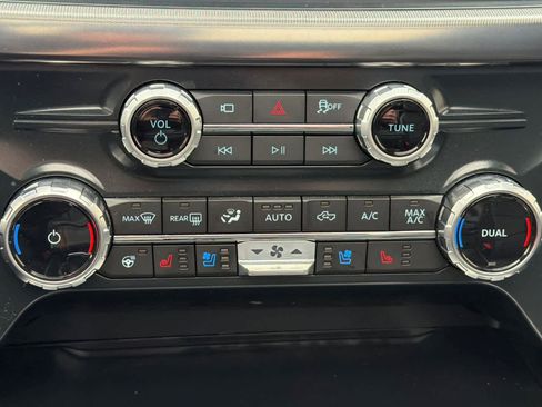 Used 2025 Ford F150 Raptor image 21