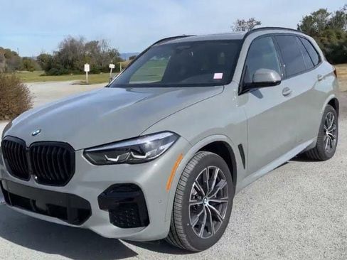 Used 2022 BMW X5 M50i w/ Executive Package AWD/4WD image 4
