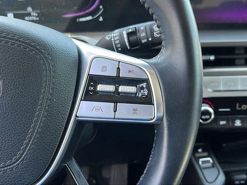 Used 2024 Kia Telluride S AWD/4WD image 14