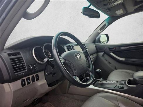 Used 2007 Toyota 4Runner Limited AWD/4WD image 10
