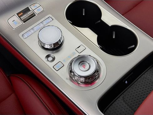 New 2026 Genesis GV70 3.5T Sport Advanced AWD/4WD image 19