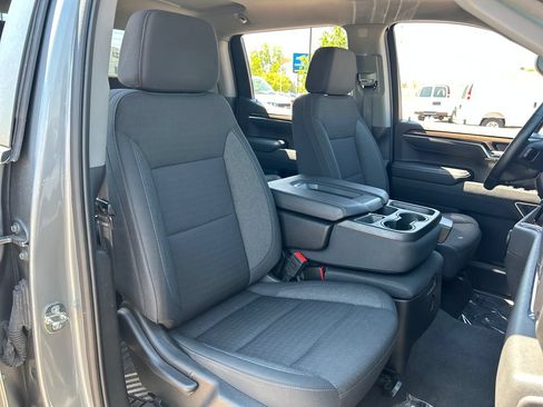 Used 2024 Chevrolet Silverado 1500 LT AWD/4WD image 17