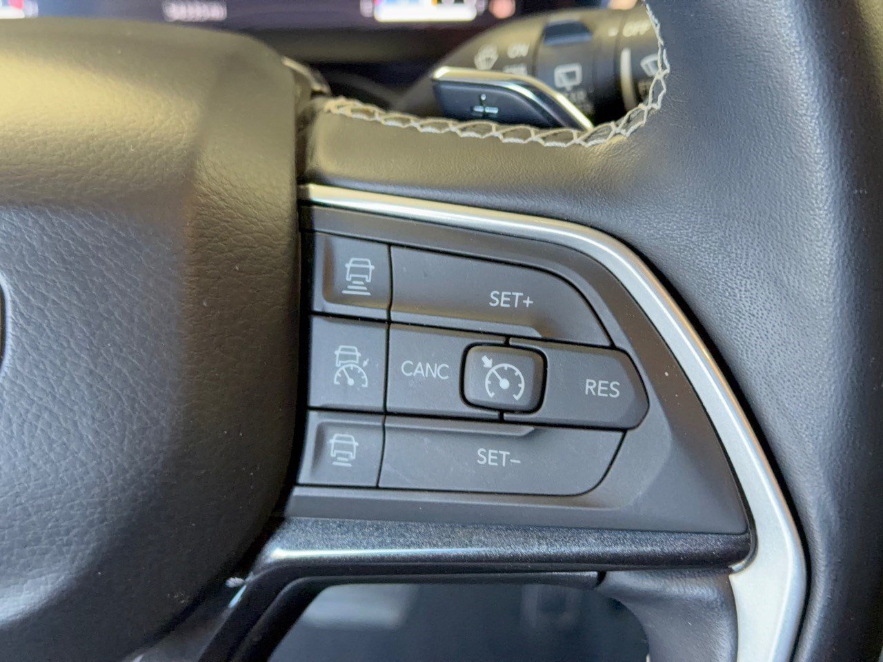 Used 2021 Jeep Grand Cherokee L Laredo RWD image 19