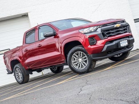 New 2026 Chevrolet Colorado LT image 3