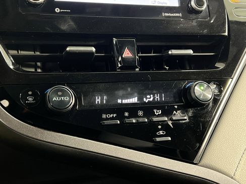 Used 2023 Toyota Camry LE image 24