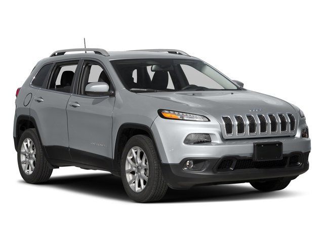 Used 2016 Jeep Cherokee Latitude w/ Safety/Convenience Group AWD/4WD image 9