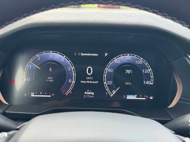 New 2025 Jeep Grand Cherokee Laredo X w/ Luxury Tech Group I AWD/4WD image 13