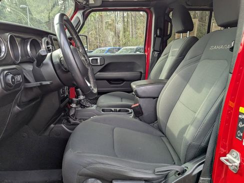 Used 2021 Jeep Wrangler Unlimited Sahara image 20