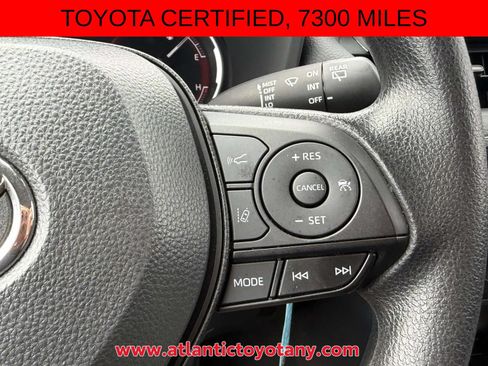 Certified 2025 Toyota RAV4 LE AWD/4WD image 28