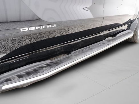 Used 2025 GMC Sierra EV Denali AWD/4WD image 46
