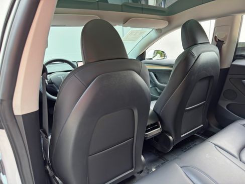 Used 2023 Tesla Model 3 Standard Range RWD image 33
