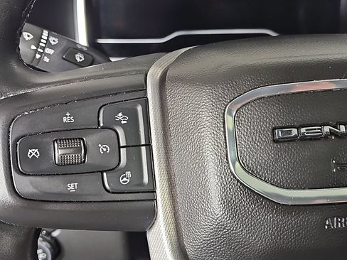 Used 2024 GMC Sierra 3500 Denali w/ Denali Reserve Package AWD/4WD image 18