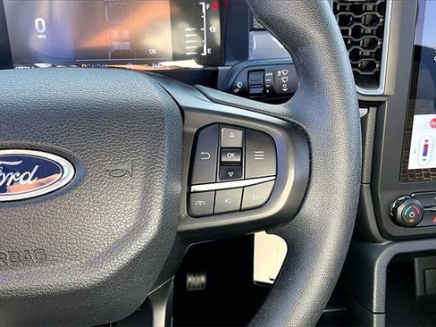 Used 2025 Ford Ranger XL image 12