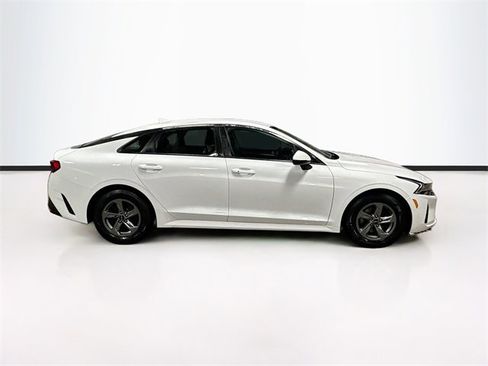 Used 2024 Kia K5 LXS image 8