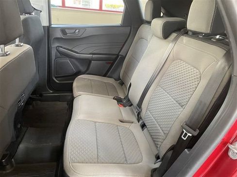 Used 2022 Ford Escape SE w/ Cold Weather Package image 29