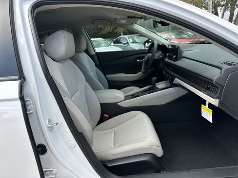 Used 2025 Honda Accord LX image 20