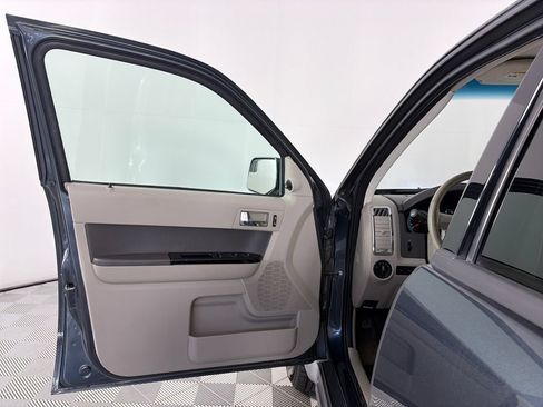 Used 2010 Ford Escape 4WD Hybrid image 10