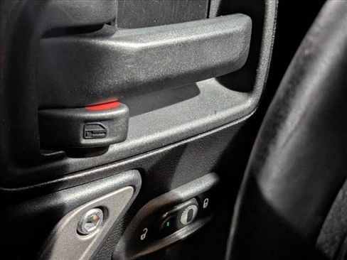 Used 2013 Jeep Wrangler Sport image 16