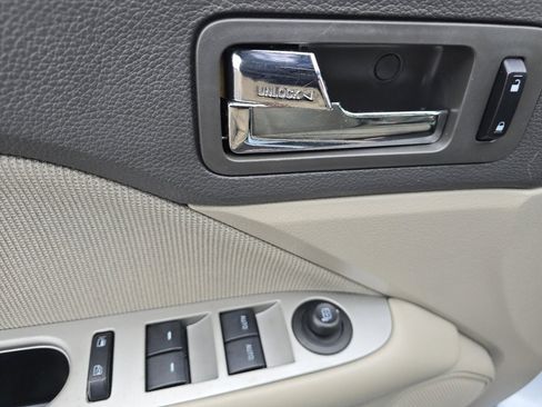 Used 2011 Ford Fusion Hybrid image 26