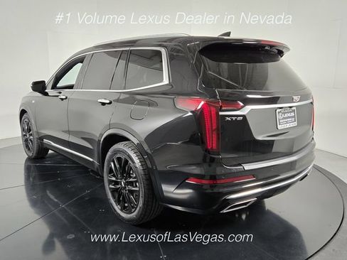 Used 2024 Cadillac XT6 Premium Luxury w/ Technology Package FWD image 4