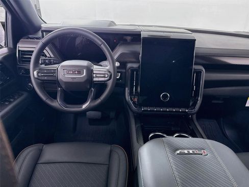 New 2026 GMC Yukon AT4 w/ AT4 Premium Package AWD/4WD image 2