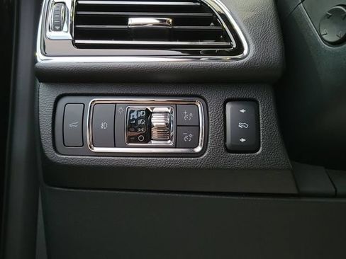 Used 2024 Lincoln Navigator Premiere AWD/4WD image 13