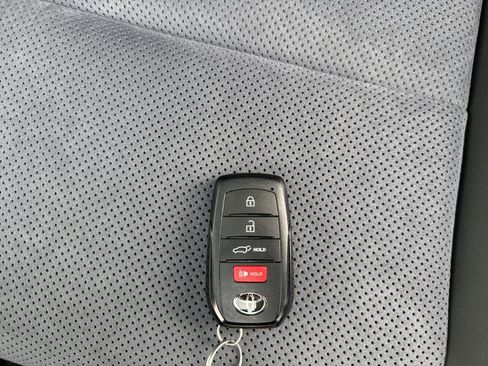 Used 2026 Toyota RAV4 XSE w/ Panoramic Sun Roof Package AWD/4WD image 31