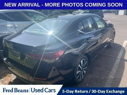 Used 2023 Nissan Sentra SV w/ SV Premium Package FWD image 7