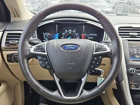Used 2015 Ford Fusion SE w/ Equipment Group 202A image 14