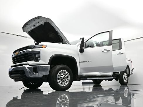 Certified 2025 Chevrolet Silverado 2500 LT w/ Convenience Package image 47