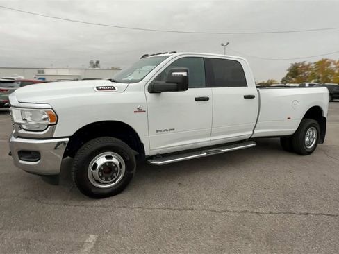 Used 2024 RAM 3500 Big Horn image 4