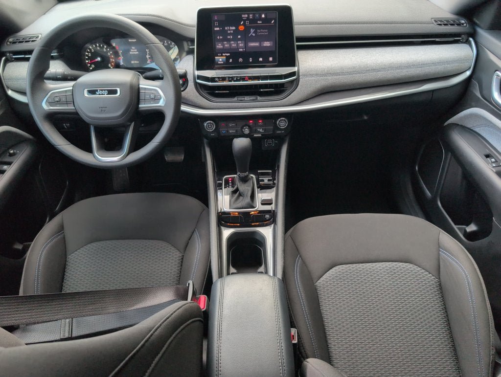Used 2025 Jeep Compass Sport AWD/4WD image 32