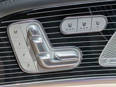 Used 2024 Mercedes-Benz GLS 63 AMG 4MATIC image 24