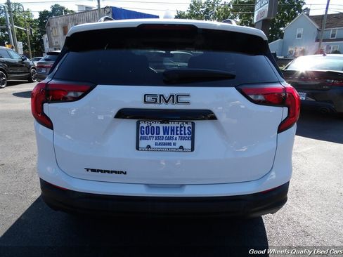 Used 2019 GMC Terrain SLE w/ Driver Convenience Package FWD image 6