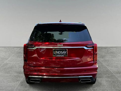 Used 2023 Cadillac XT6 Premium Luxury w/ Technology Package AWD/4WD image 11