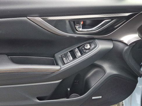 Used 2019 Subaru Crosstrek 2.0i Limited w/ Moonroof Package w/Navigation image 13