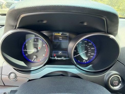 Used 2017 Subaru Legacy 2.5i Limited AWD/4WD image 27