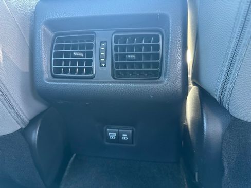 Used 2025 Toyota Camry SE w/ Convenience Package AWD/4WD image 18
