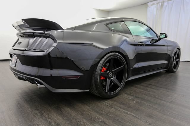 Used 2017 Ford Mustang GT Premium w/ GT Performance Package RWD image 26
