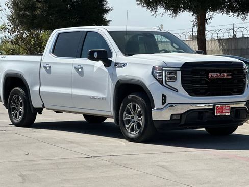 Used 2024 GMC Sierra 1500 SLT AWD/4WD image 10