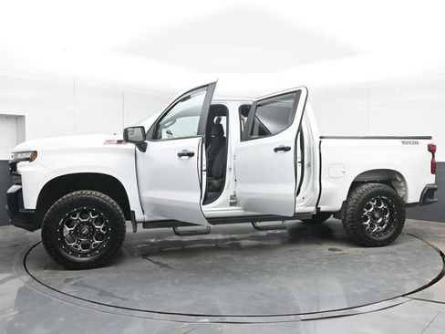 Used 2021 Chevrolet Silverado 1500 LT Trail Boss AWD/4WD image 50