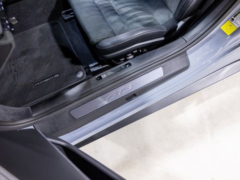 Used 2024 Porsche 911 GT3 image 34