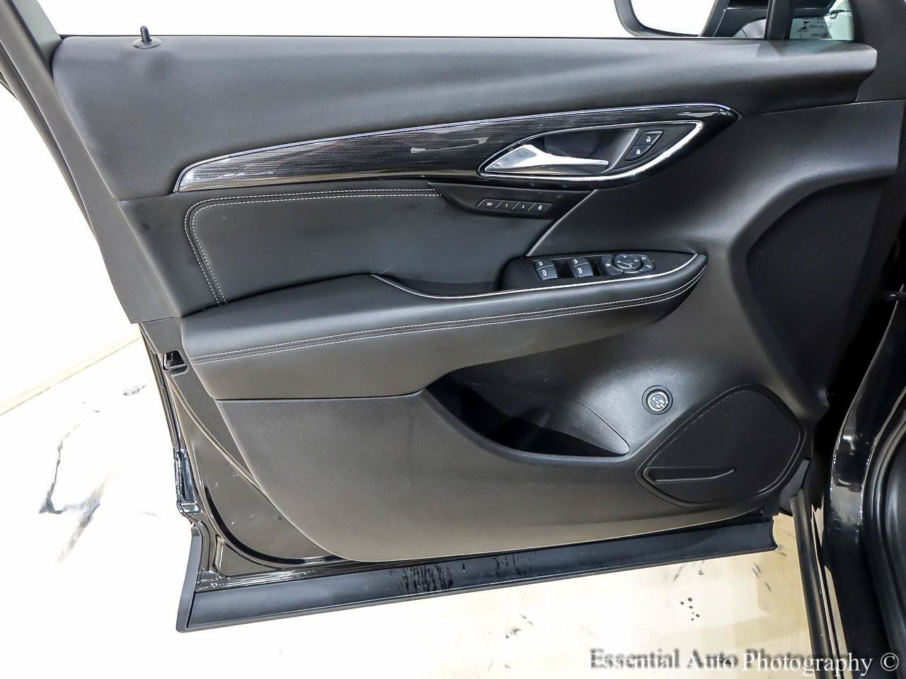 Used 2022 Buick Envision Essence w/ Safety Package AWD/4WD image 25