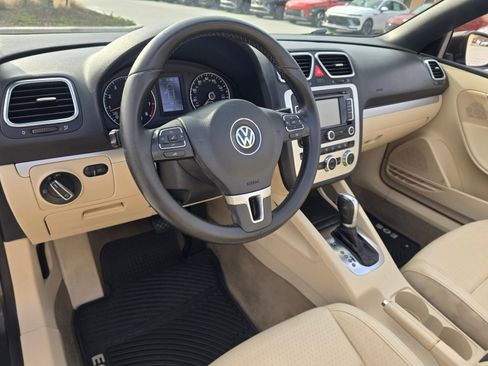 Used 2014 Volkswagen Eos Komfort image 13