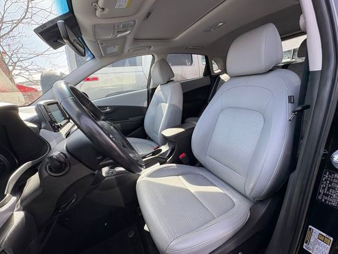 Used 2018 Hyundai Kona Limited image 2