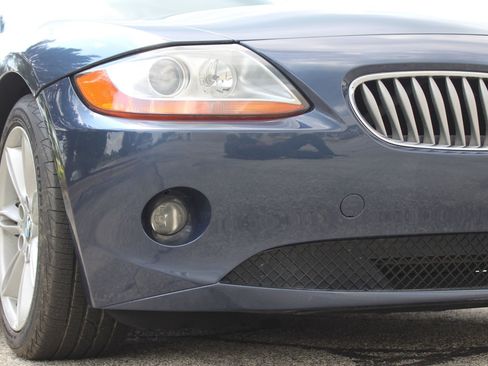 Used 2004 BMW Z4 3.0i RWD image 40
