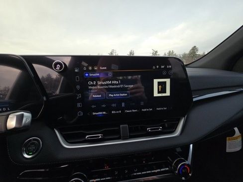 New 2026 Chevrolet Equinox LT w/ Convenience Package II image 12