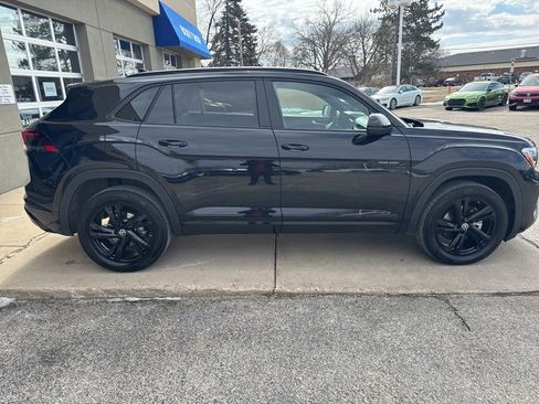 Certified 2025 Volkswagen Atlas Cross Sport SEL R-Line image 12