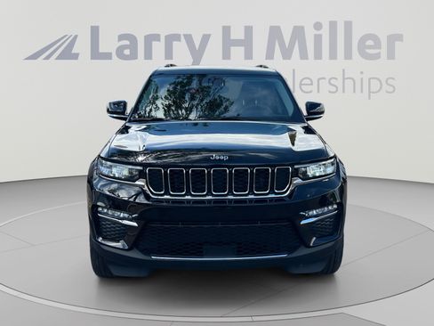 Used 2023 Jeep Grand Cherokee Limited AWD/4WD image 8
